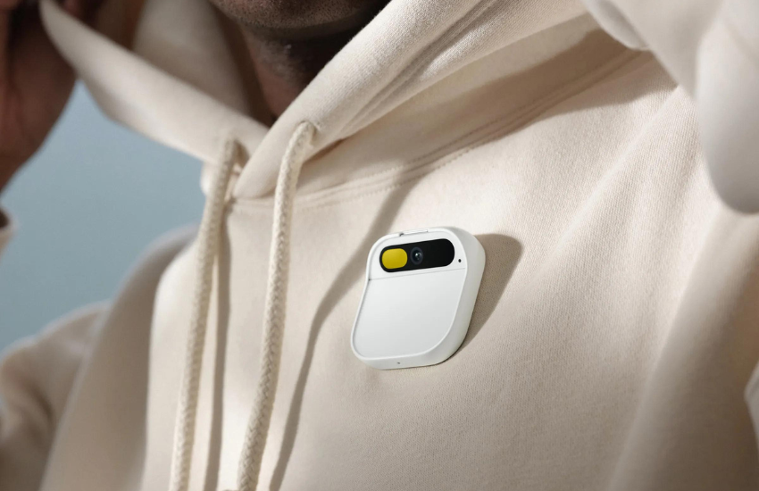 Humane AI Pin, Wearable Tanpa Layar yang Bisa Lakukan Banyak Hal