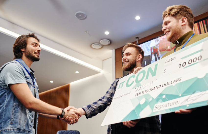 5 Sebab Mengunggah Prestasi di Medsos Bukan Kesombongan