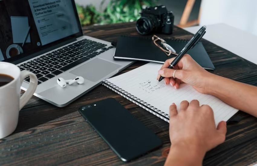 Menggali Profesi Copywriter: Seni dalam Kata-kata