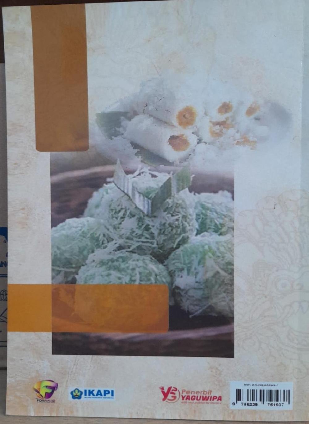 Keragaman Jajanan Tradisional Bali cover belakang